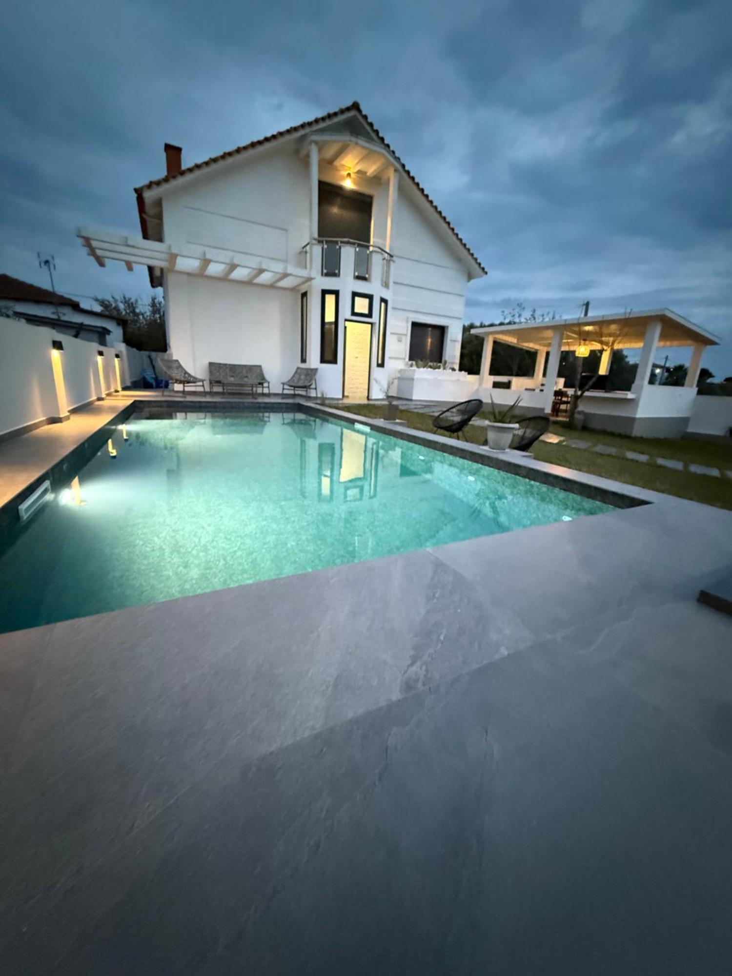 Villa Sunset Albatross Nea Poteidaia Eksteriør billede